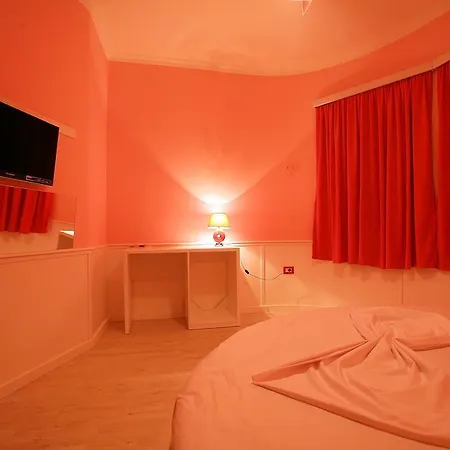 Kastria Hotell 4*
