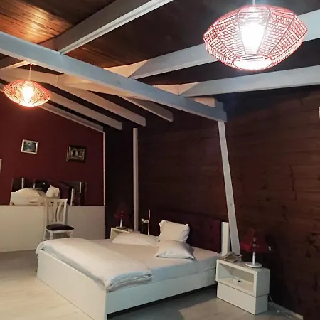 Kastria Hotell
