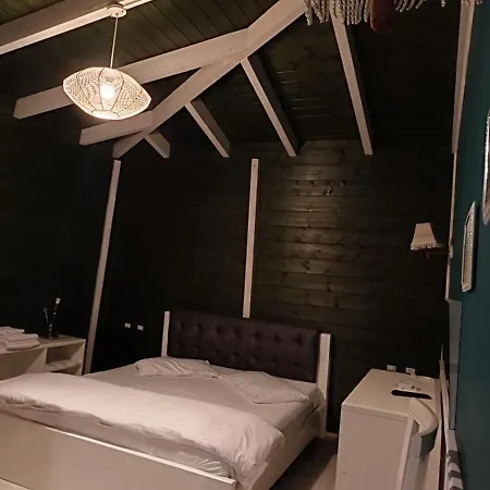 Kastria Hotell