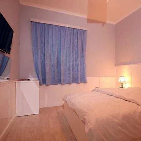 Kastria Tirana
