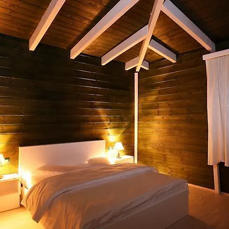 Kastria Hotell