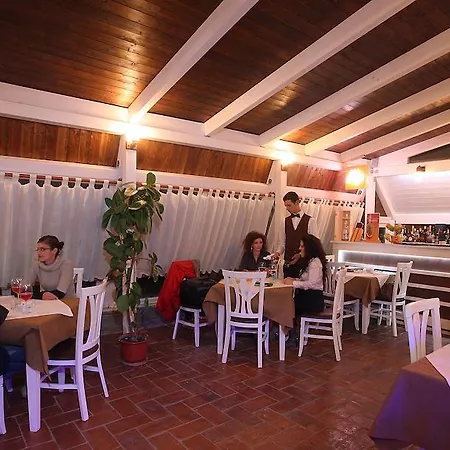 Hotell Kastria Tirana