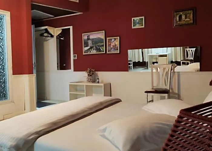 Hotel Kastria 4*